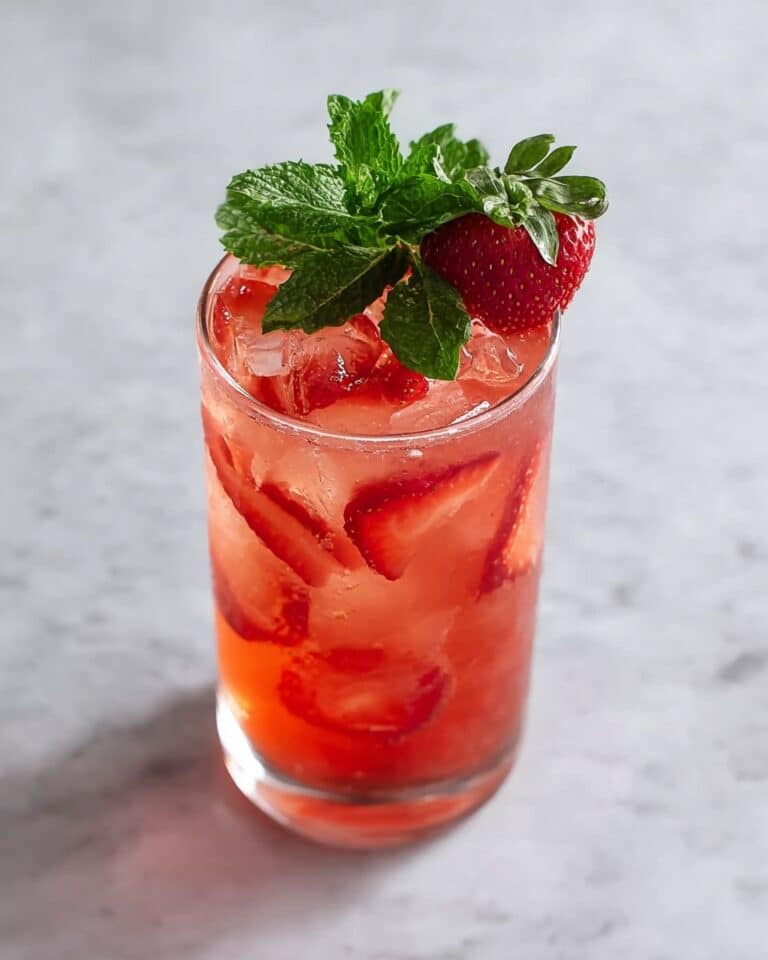 Sparkling Strawberry-Ginger Lemonade Recipe